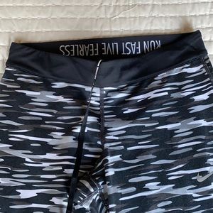 Nike drifit capri leggings